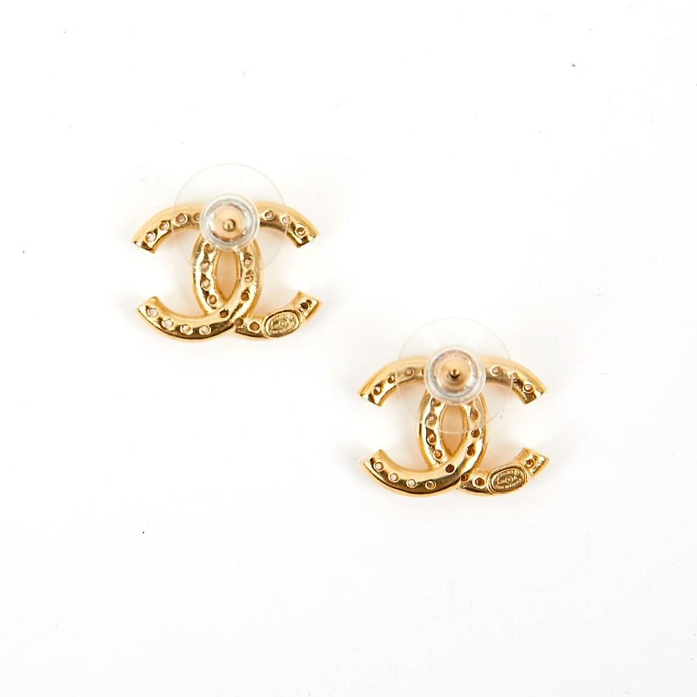 Chanel CC Earrings in Vintage Gilded Metal and Rhinestones In Excellent Condition In Paris, FR
