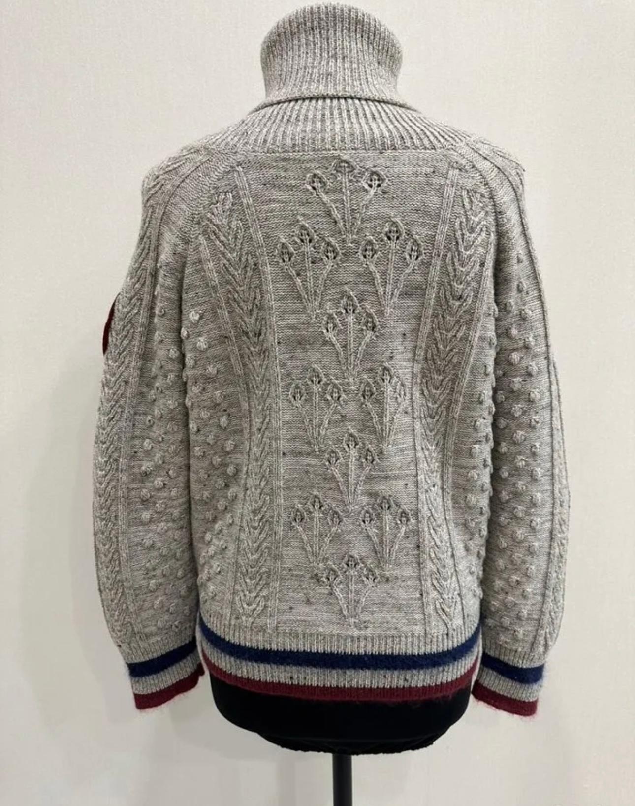 Chanel CC Edelweiss Patch Cashmere Jumper For Sale 3