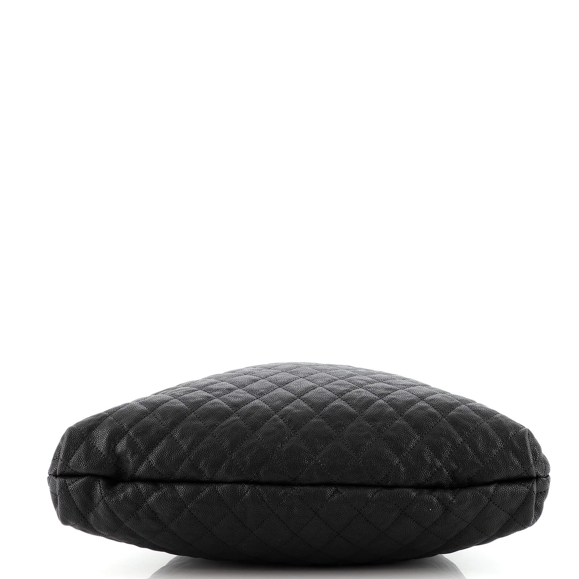 Women's or Men's Chanel CC Elastic Shoulder Bag Quilted Caviar Large