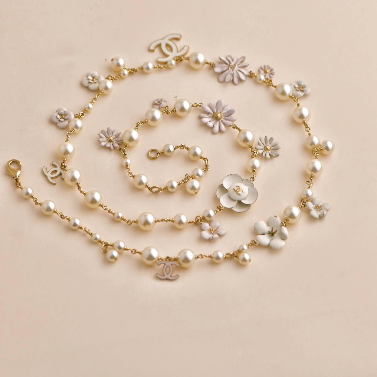Chanel CC Enamel Camellia Flower Long Necklace For Sale 1