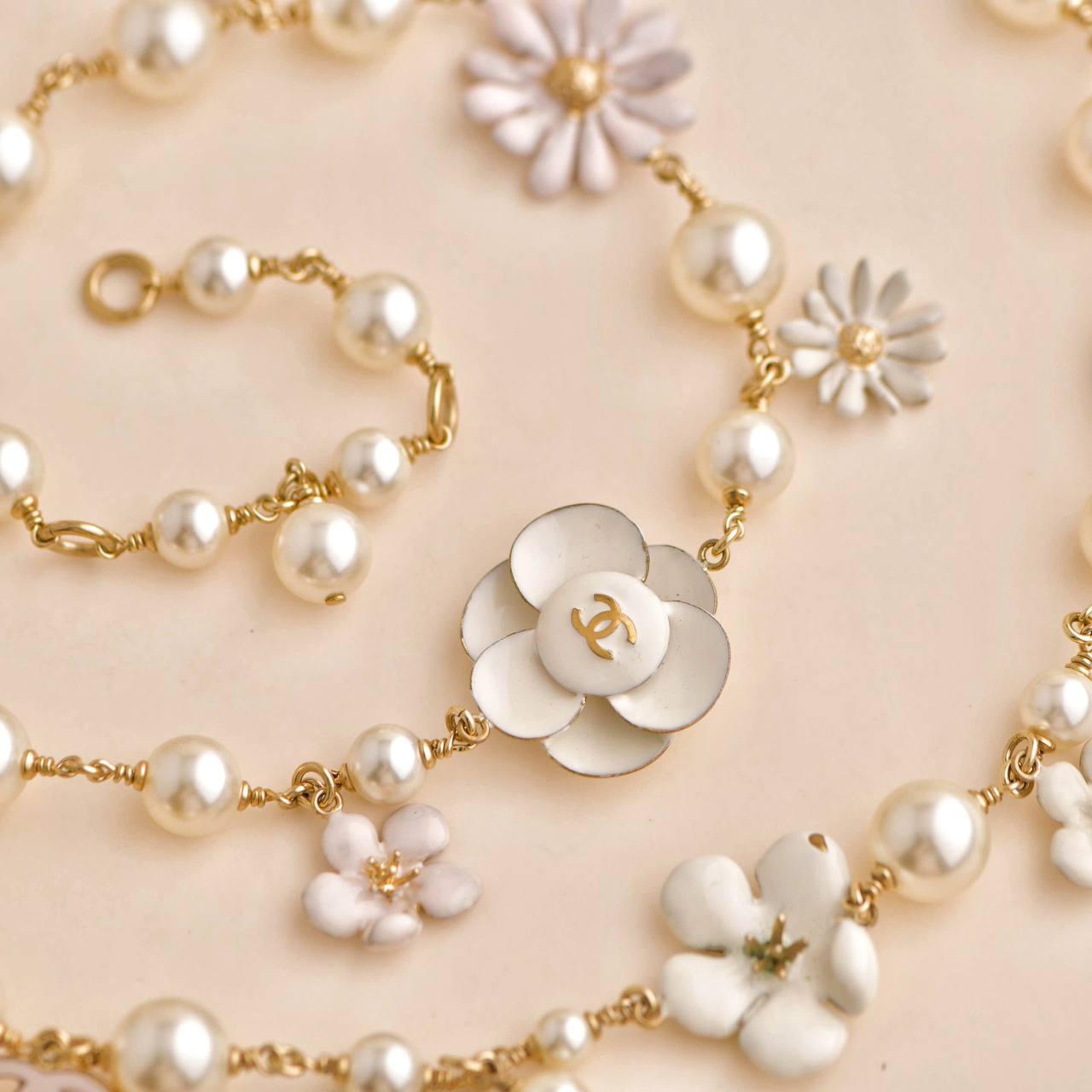 Chanel CC Enamel Camellia Flower Long Necklace For Sale 4