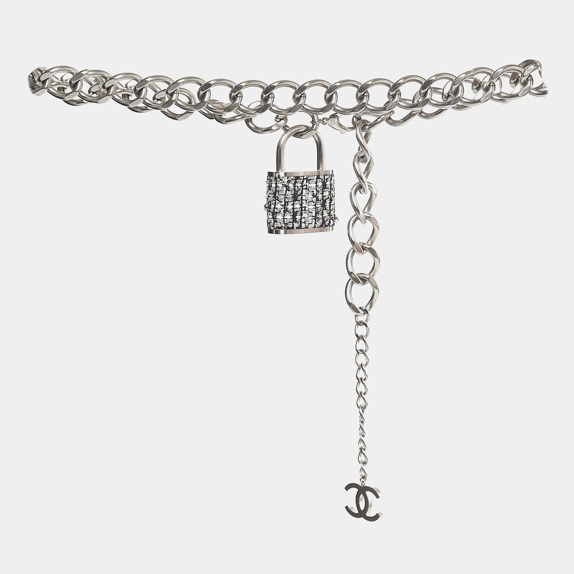This waist belt from the House of Chanel will definitely elevate the look of your attire. It is created using silver-tone metal and is embellished with CC logo accents. Add this classy Chanel creation to your collection to create multiple