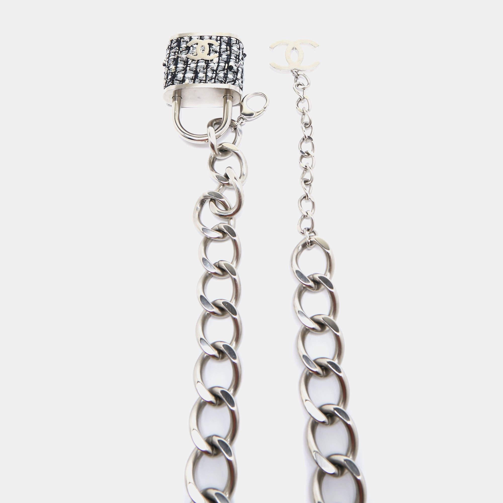 Women's Chanel CC Fabric Charm Silver Tone Chain Belt For Sale