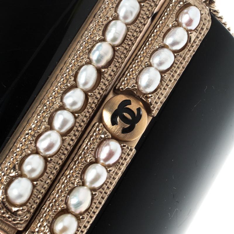 Contemporary Chanel CC Faux Pearl Black Resin Gold Tone Wide Cuff Bracelet 18cm