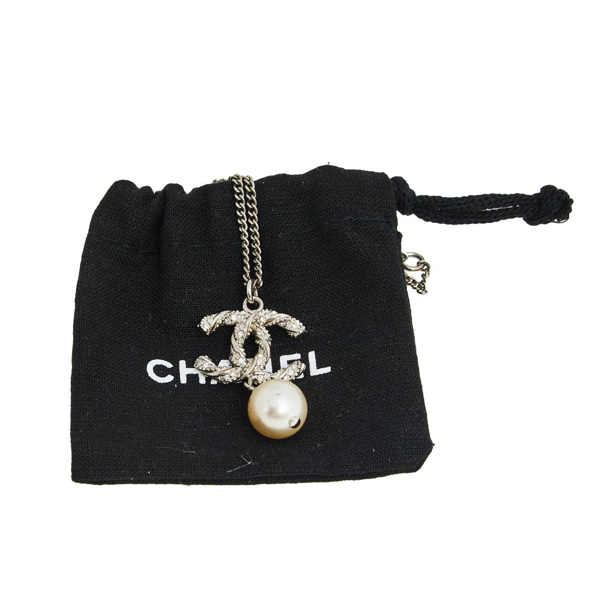 Women's Chanel CC Faux Pearl Crystals Silver Tone Metal Pendant Necklace