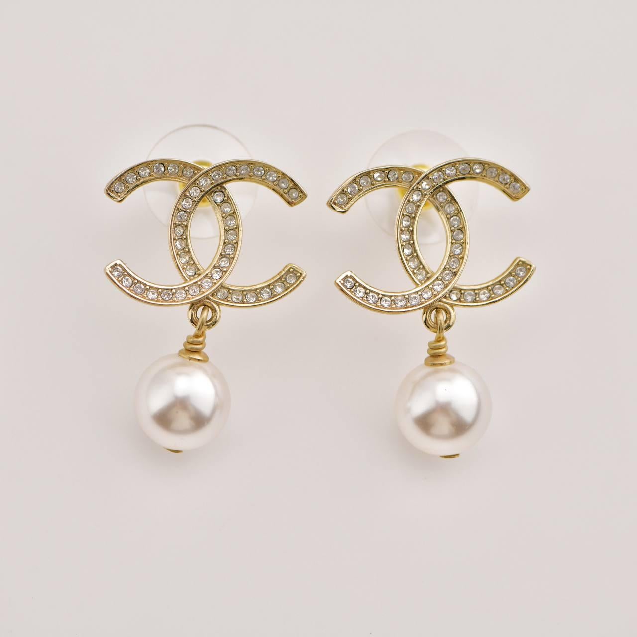 Chanel CC Faux Pearl Drop Pendant Earrings For Sale 1