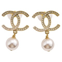 Vintage Chanel CC Faux Pearl Drop Pendant Earrings