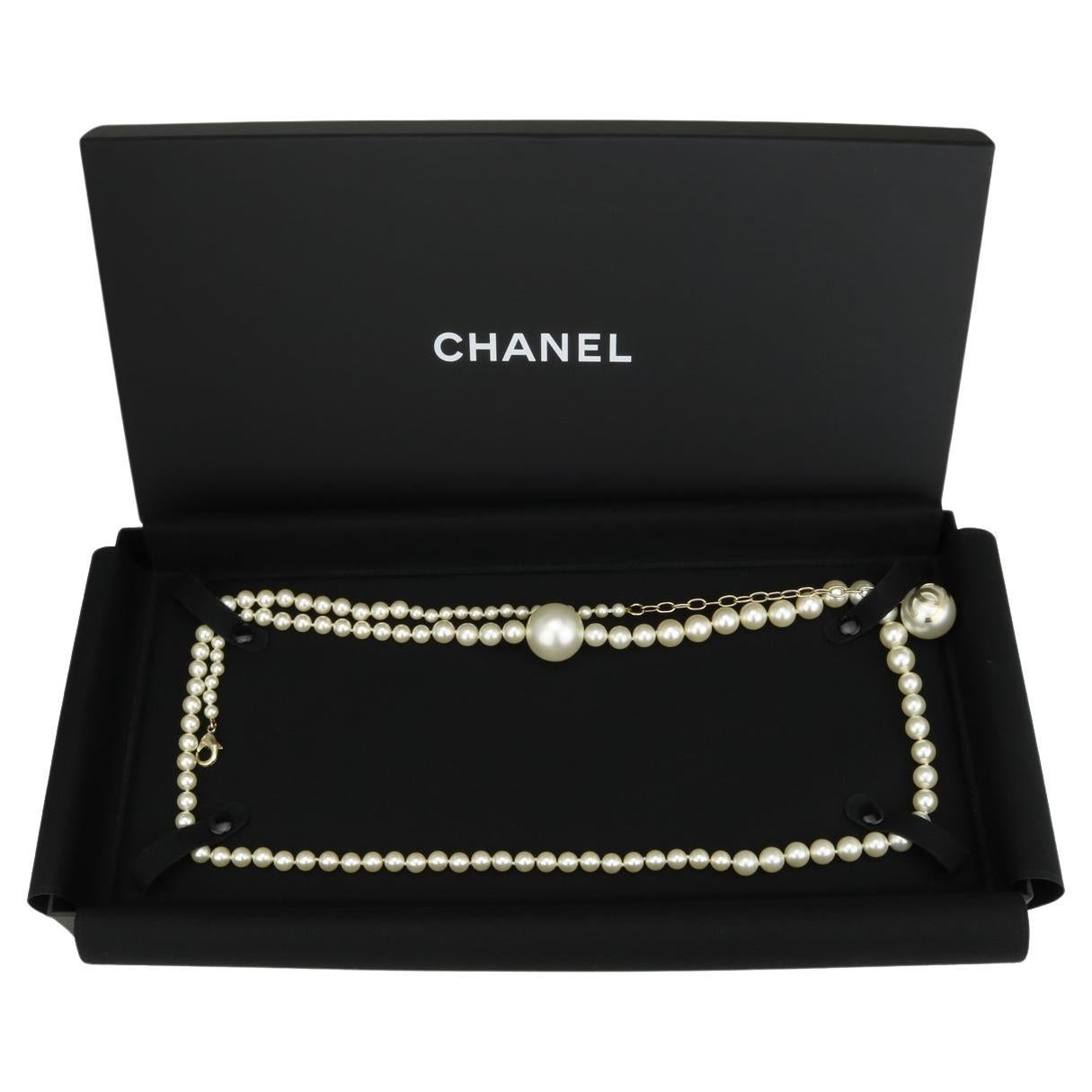 CHANEL CC Faux Pearl Gold Long Necklace 2016 For Sale