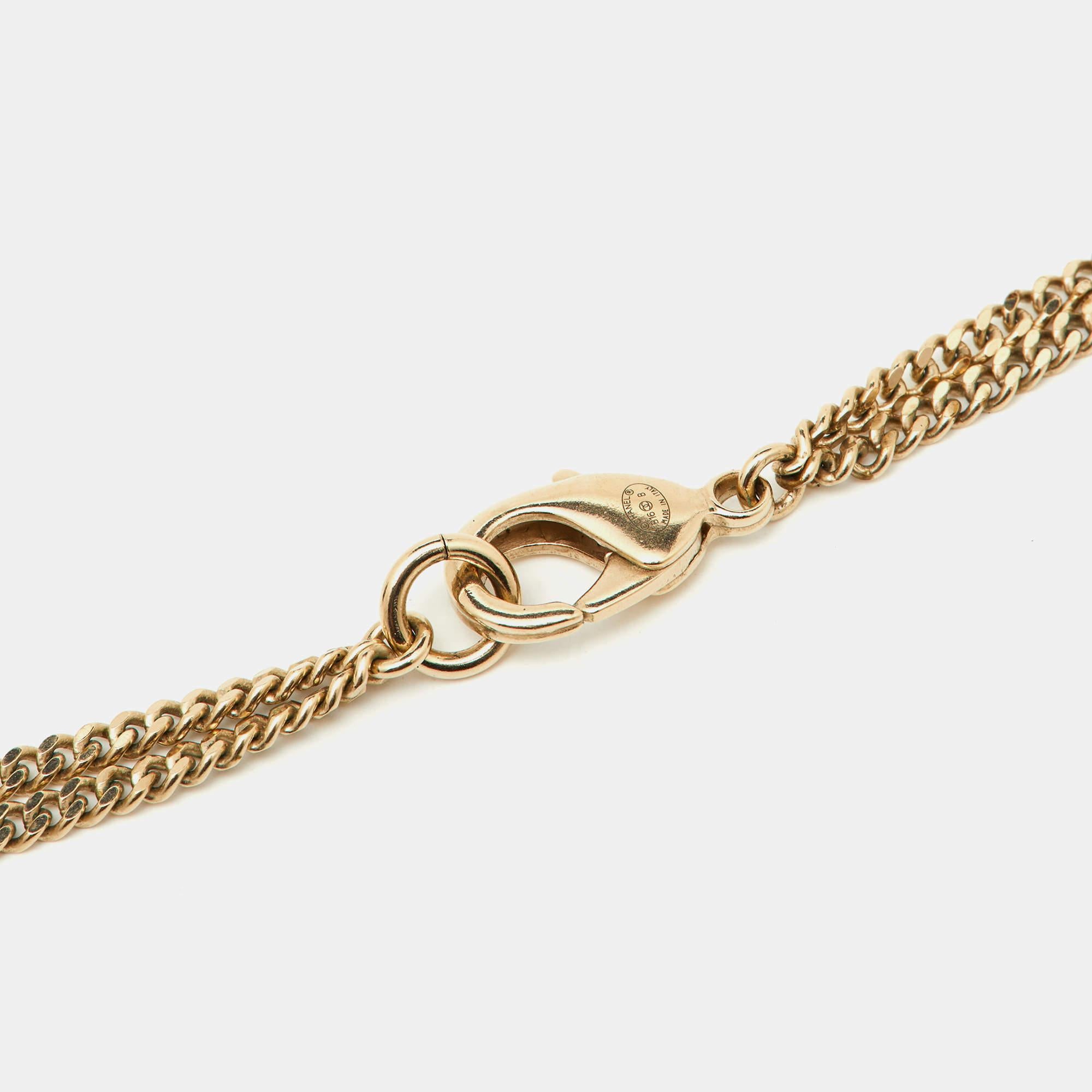 Uncut Chanel CC Faux Pearl Gold Tone Chain Link Long Station Necklace For Sale