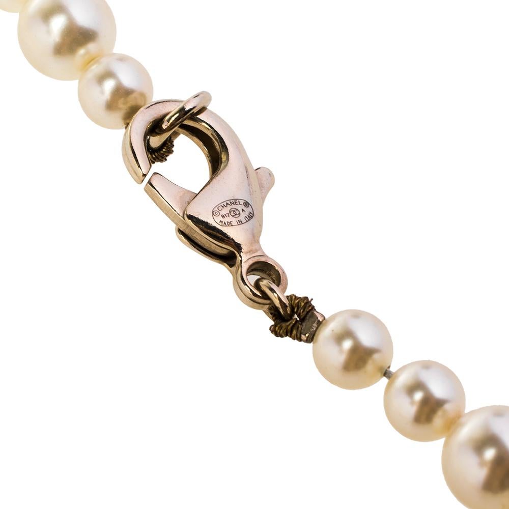 Chanel CC Faux Pearl Gold Tone Long Necklace In Fair Condition In Dubai, Al Qouz 2