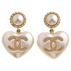 Vintage Chanel CC Faux Pearl Heart Drop Pendant Earrings