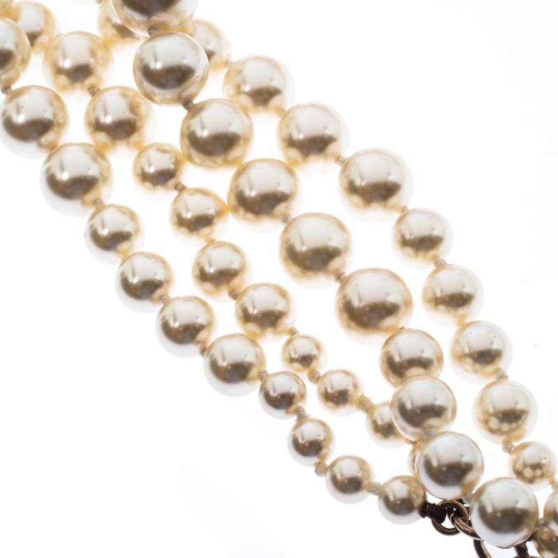 chanel faux pearl cc necklace