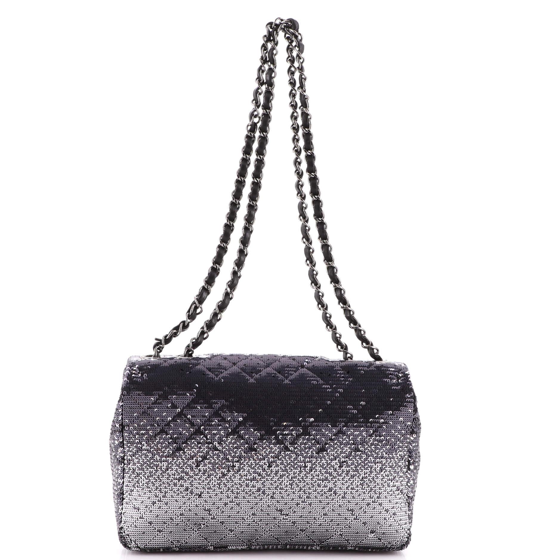 Women's Chanel CC Flap Bag Quilted Ombre Sequins Medium