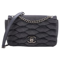 Chanel CC Flap Bag Efecto Escamas Denim Pequeño