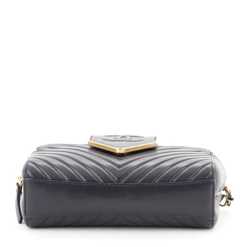 Women's Chanel CC Flap Pocket Camera Bag Chevron Sheepskin Small