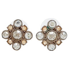 Chanel CC Floral Crystal Embellished Silver Tone Stud Earrings at 1stDibs   chanel mini stud earrings, mini cc chanel earrings, chanel womens earrings