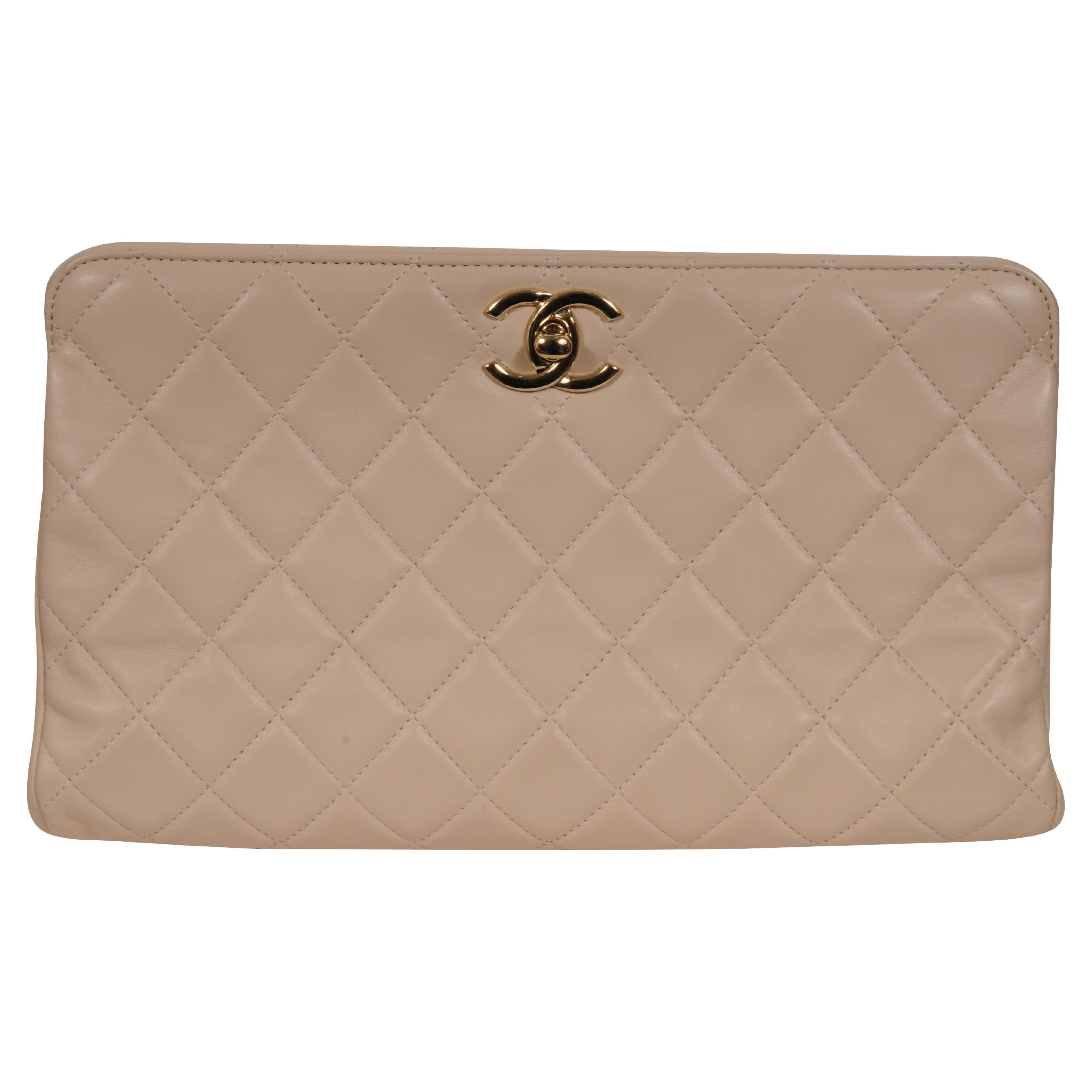 Chanel CC Frame Clutch in pelle d'agnello trapuntata neutra Tan Gold Hardware Beige Borsa in vendita