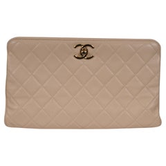Chanel CC Frame Clutch in pelle d'agnello trapuntata neutra Tan Gold Hardware Beige Borsa