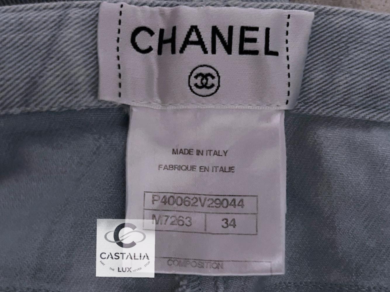 Chanel Paris / Saint-Tropez CC Logo Embellished Jeans 34 FR For Sale 5