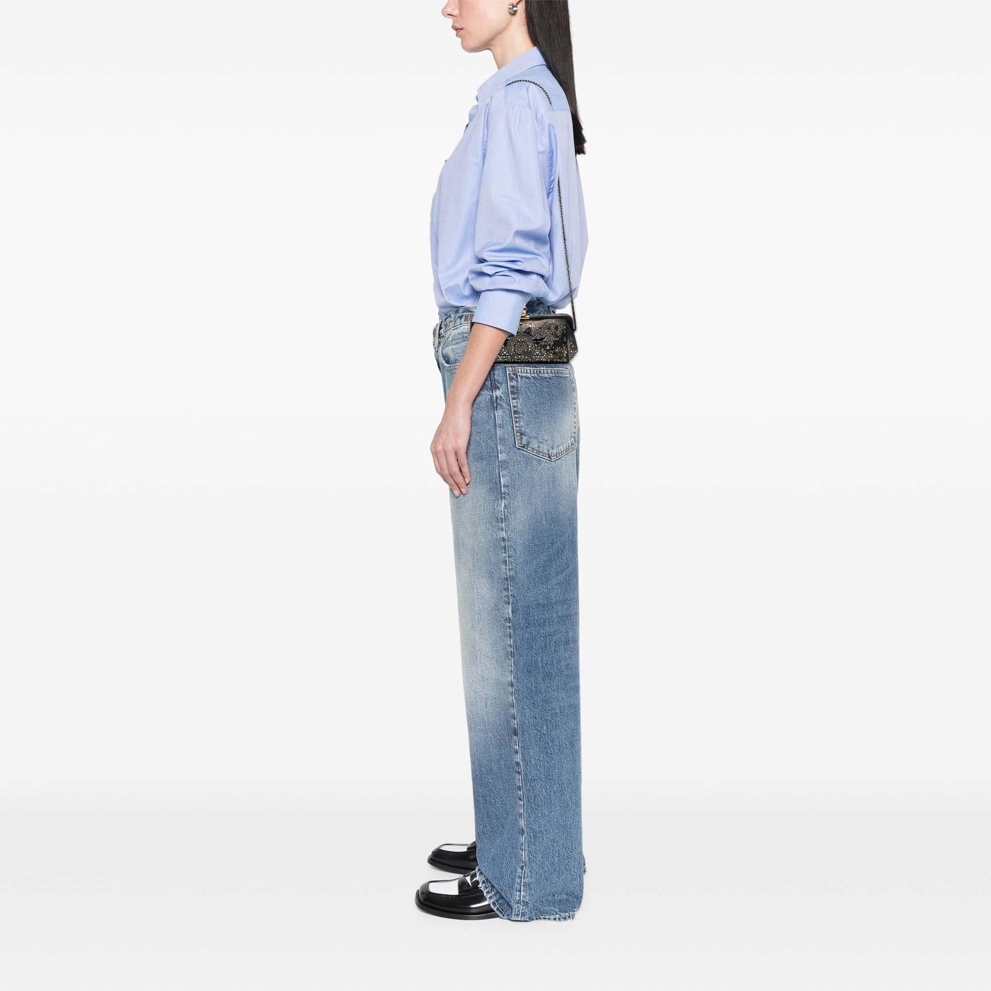 Chanel CC - Pochette cloutée en cuir d'agneau pailleté avec chaîne en vente 2