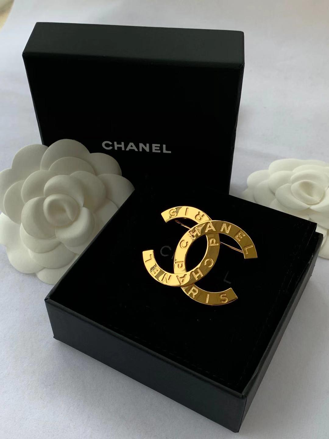 This distinctive and luxurious pin brooch by Chanel is the best accessory for any of your elegant eveningwear ensembles. Gold-coloured CC brooch with Chanel engraved on the C’s, this brooch will elegantly sit on your lapels and blouses.

This