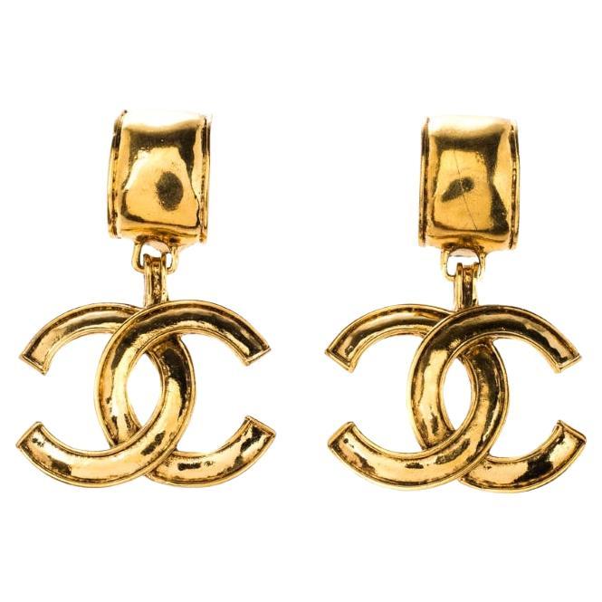 Chanel Clip Vintage Round CC Logo Square Gold and Emerald Earrings