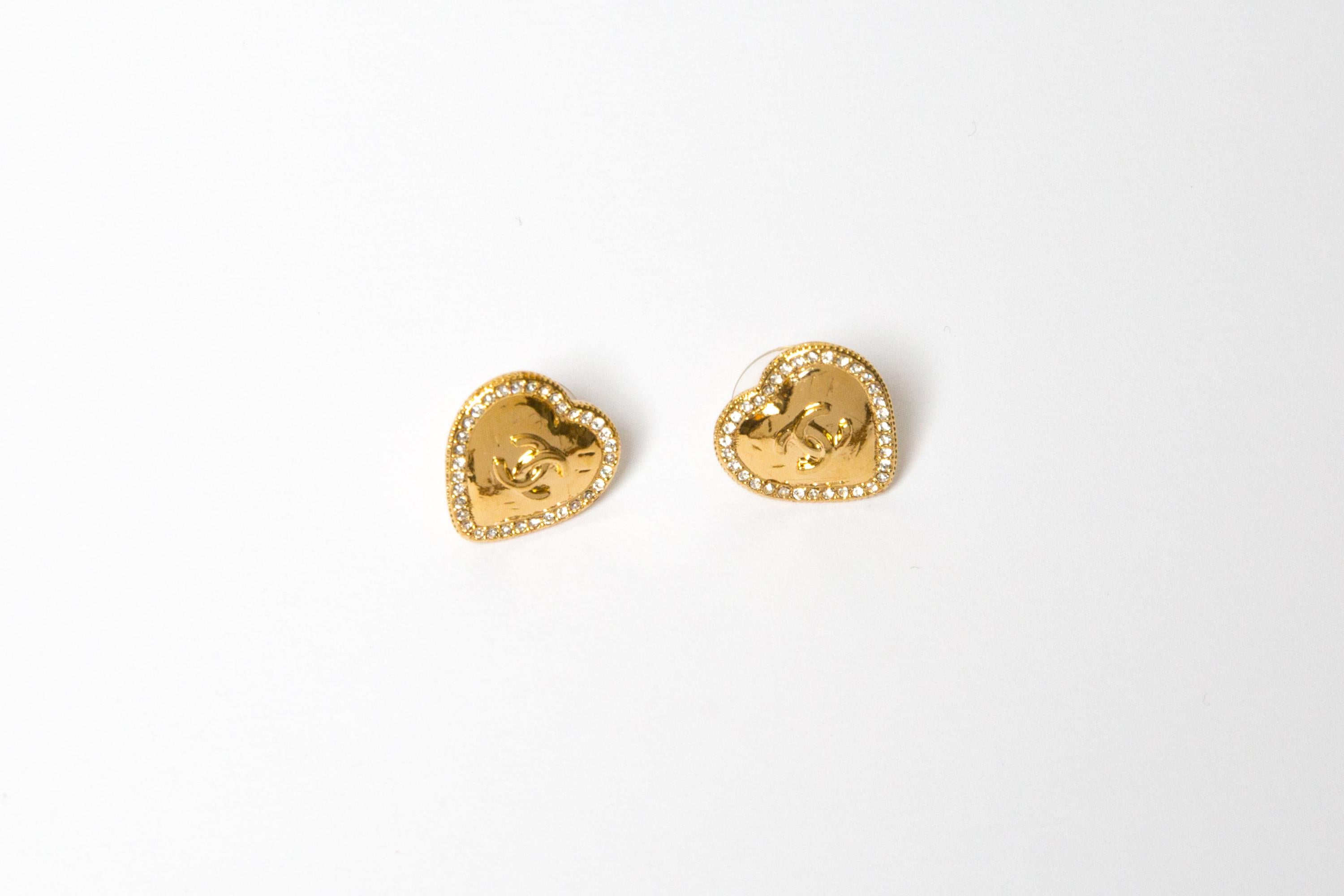 Chanel CC Gold Tone Heart Earrings For Sale 2