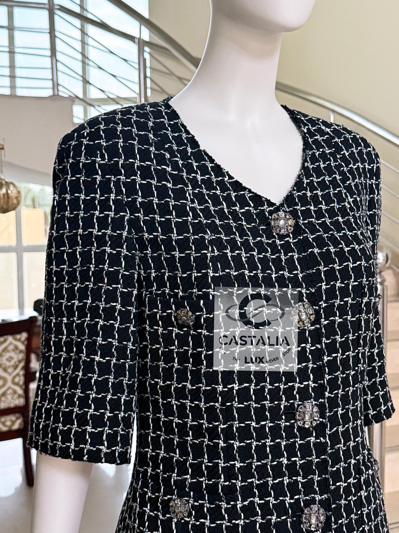 Chanel CC Gripoix Botones Chaqueta de tweed a cuadros negra 38 FR 7