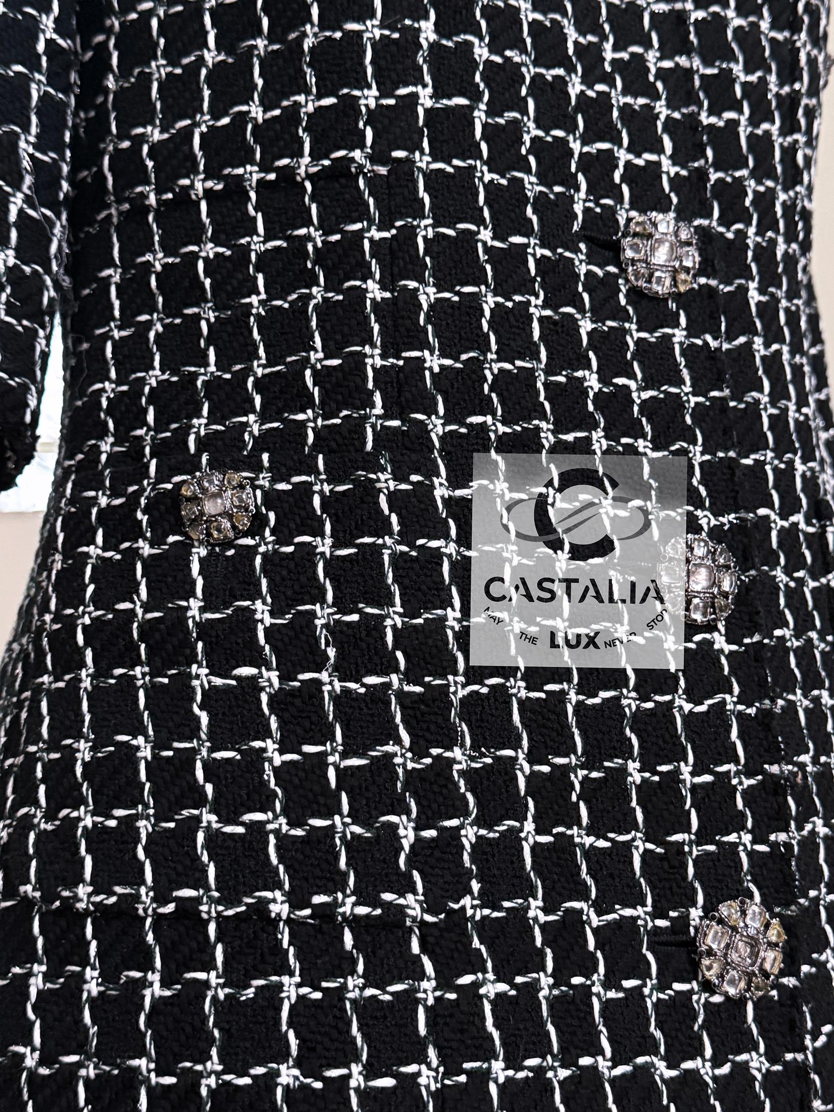 Chanel CC Gripoix Botones Chaqueta de tweed a cuadros negra 38 FR 9