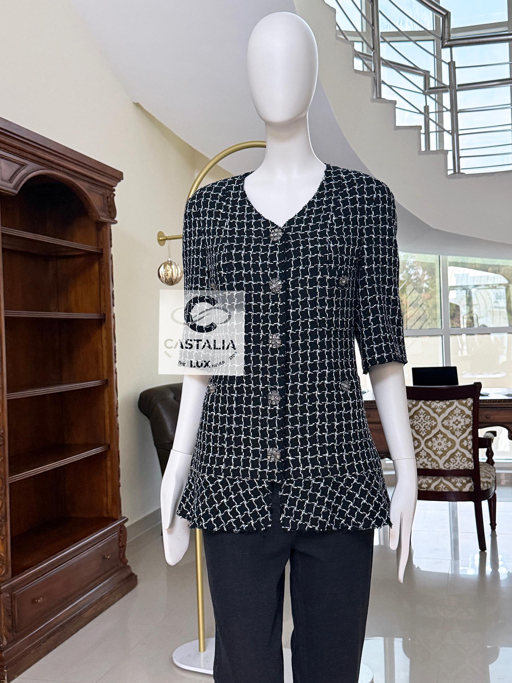 Chanel CC Gripoix Buttons Black Plaid Tweed Jacket 38 FR 1