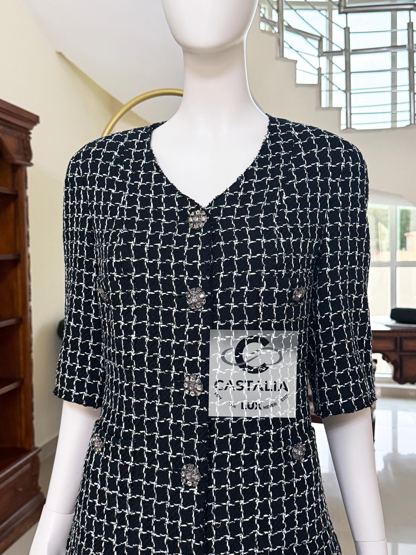 Chanel CC Gripoix Botones Chaqueta de tweed a cuadros negra 38 FR 1