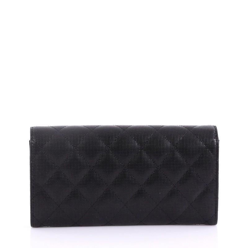 Chanel CC Gusset Classic Flap Wallet Pixel Effect Quilted Calfskin Long In Good Condition In NY, NY