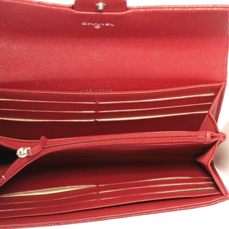 Women's or Men's Chanel CC Gusset Classic Flap Wallet Quilted Caviar Long