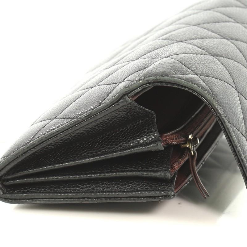 Women's or Men's  Chanel CC Gusset Classic Flap Wallet Quilted Caviar Long