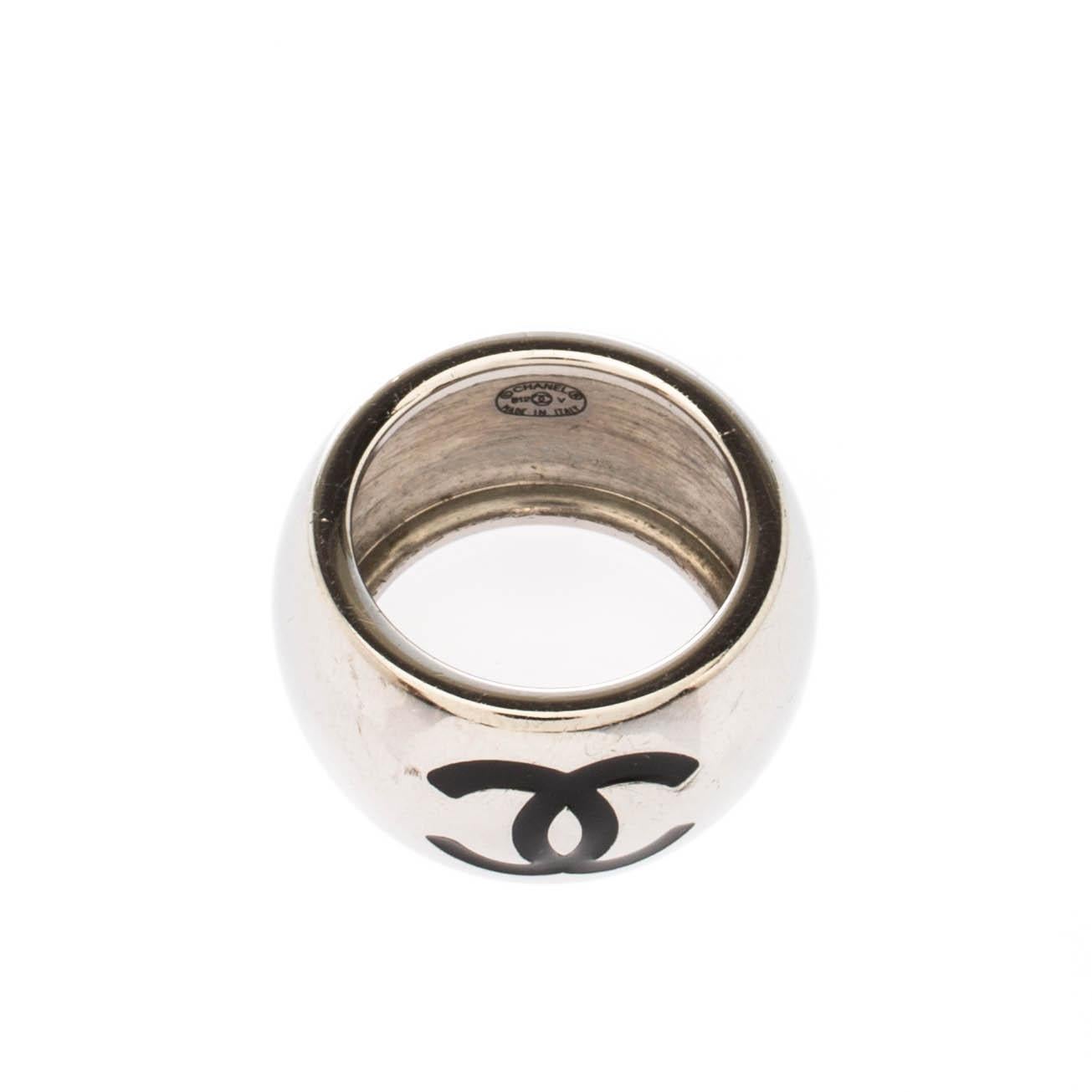 Women's Chanel CC Heart Black Resin Silver Tone Wide Band Ring Size 55