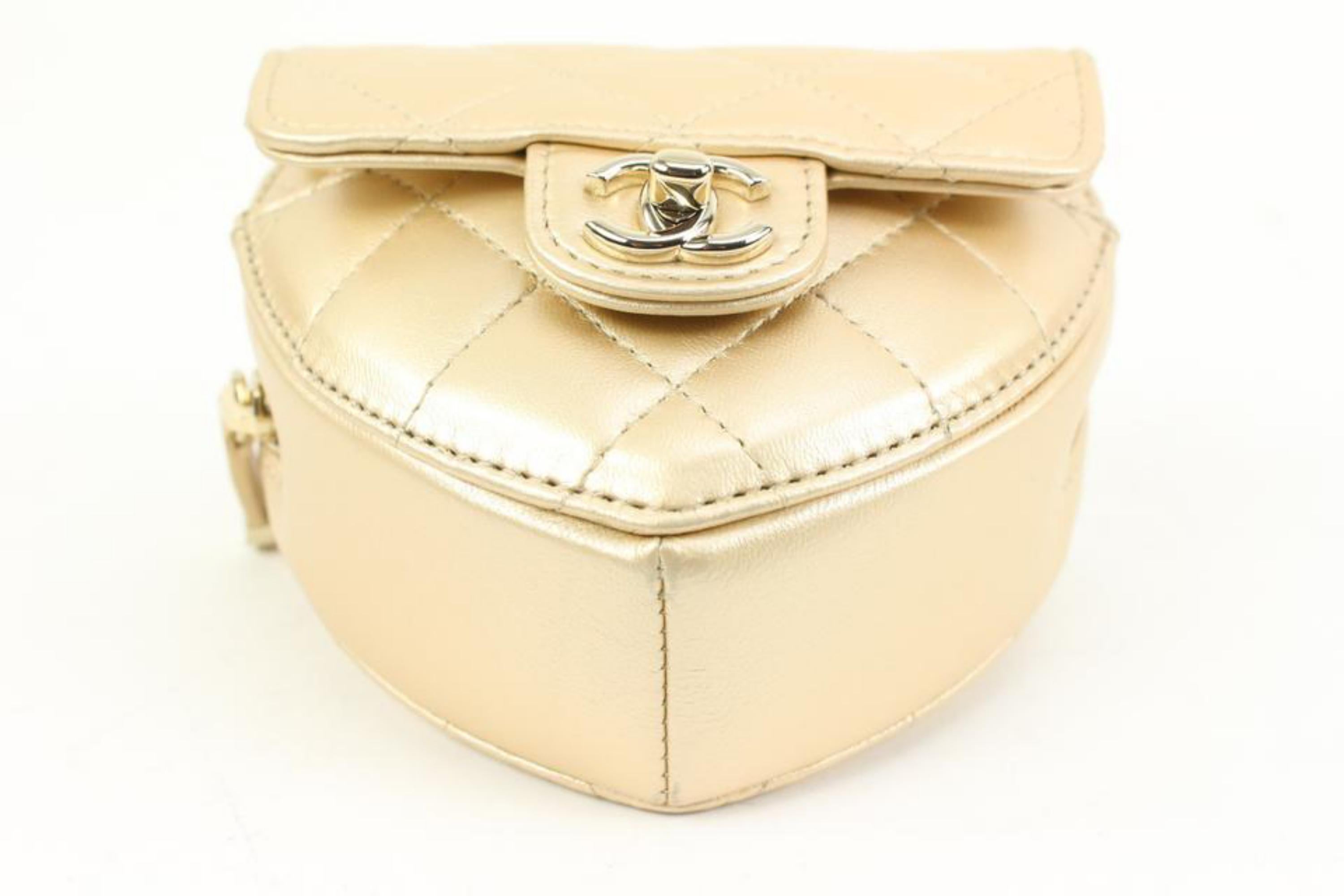 Chanel CC in Love Gold Quilted Lambskin Heart Belt Bag Waist Bag  73ck317s 1