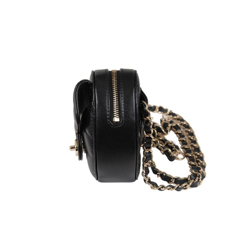 Chanel CC In Love Heart Belt On a Chain Bag Black Lambskin  display picture 1