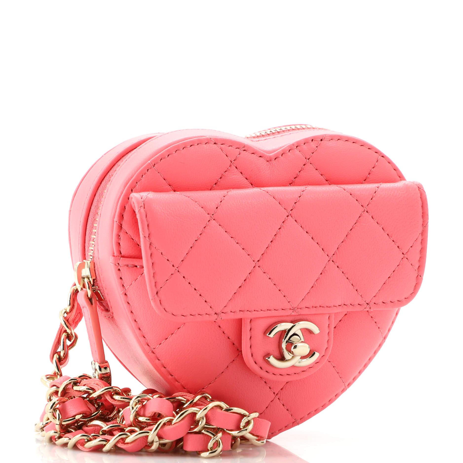 Chanel CC in Love Heart Clutch with Chain Quilted Lambskin In Good Condition In NY, NY