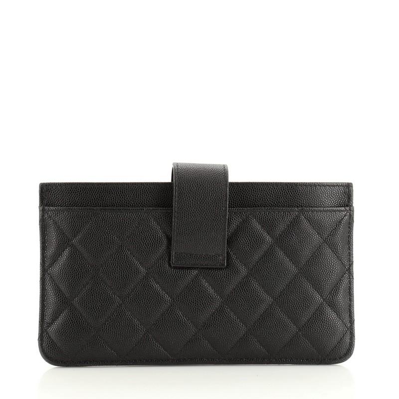 chanel caviar pouch