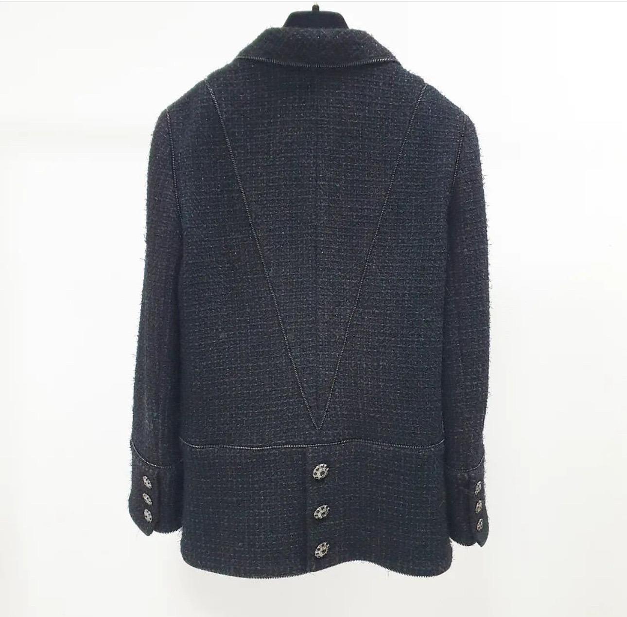 Women's Chanel CC Jewel Gripoix Buttons Grey Tweed Jacket For Sale