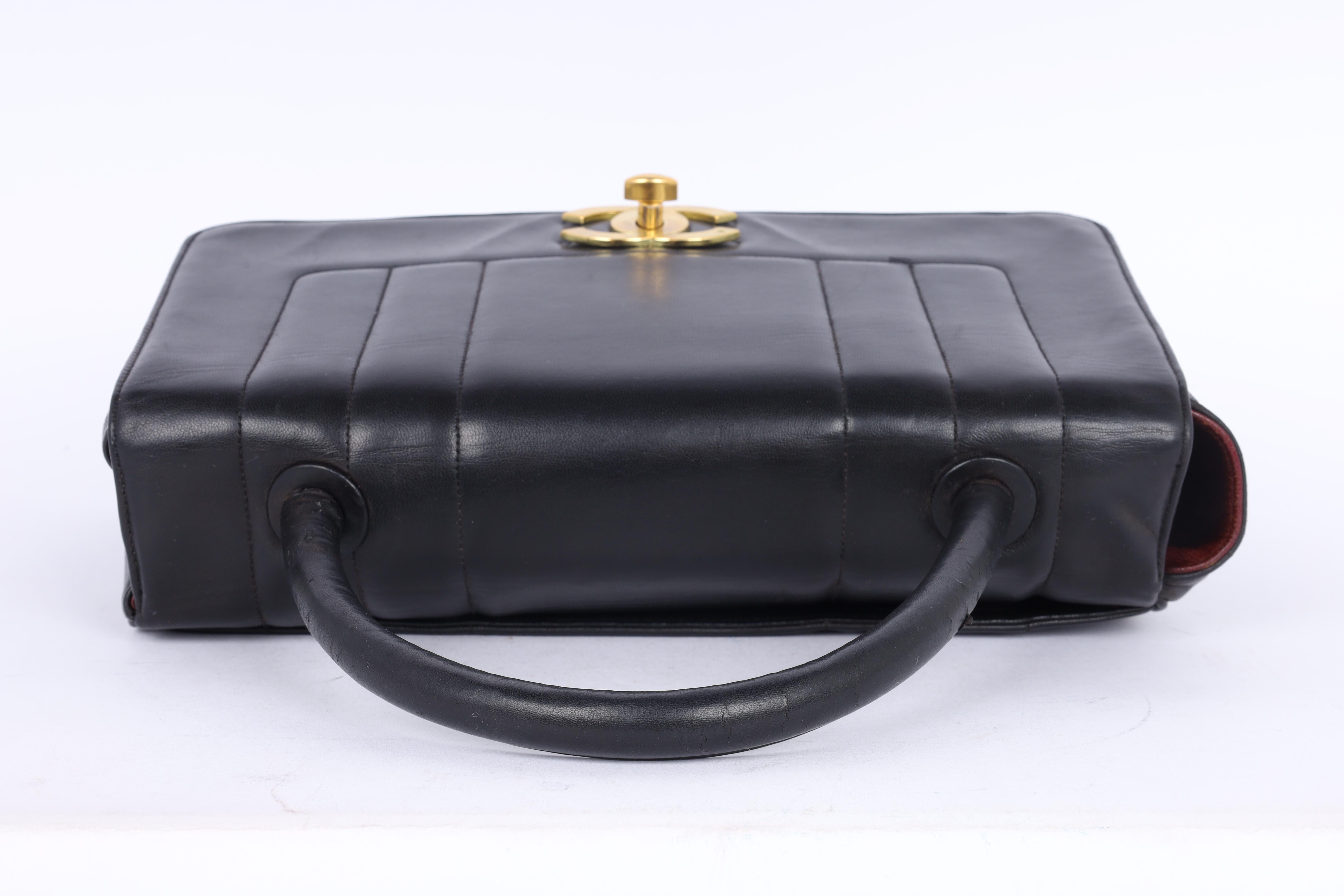 Chanel CC Jumbo Flap Top Handle Bag Nero in vendita 8
