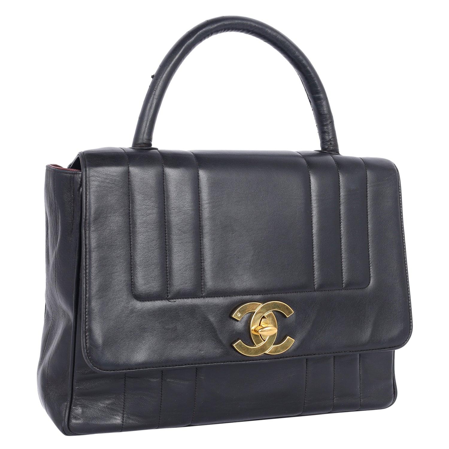 Donna Chanel CC Jumbo Flap Top Handle Bag Nero in vendita