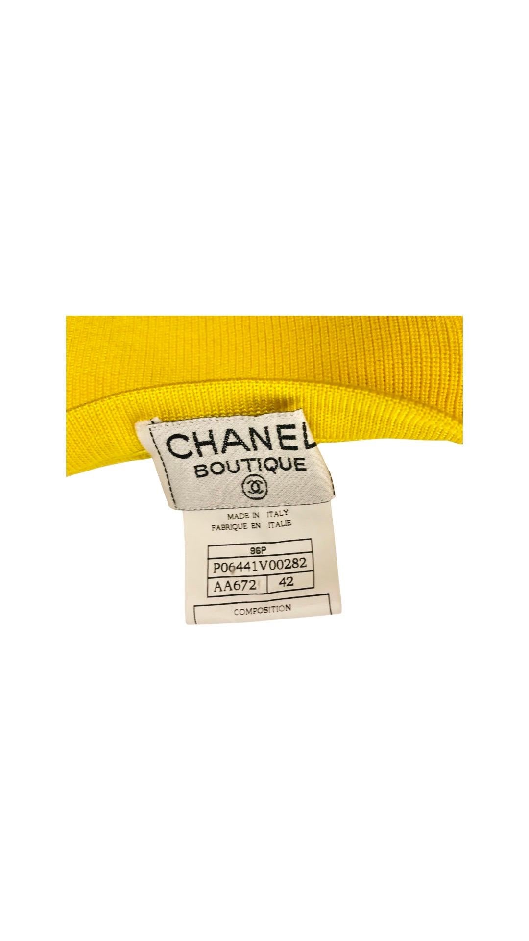Chanel CC Knitted Yellow Cropped Tank Top  In Excellent Condition For Sale In Sheung Wan, HK