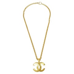 CHANEL CC Large Gold Metal Charm Chain Link Necklace