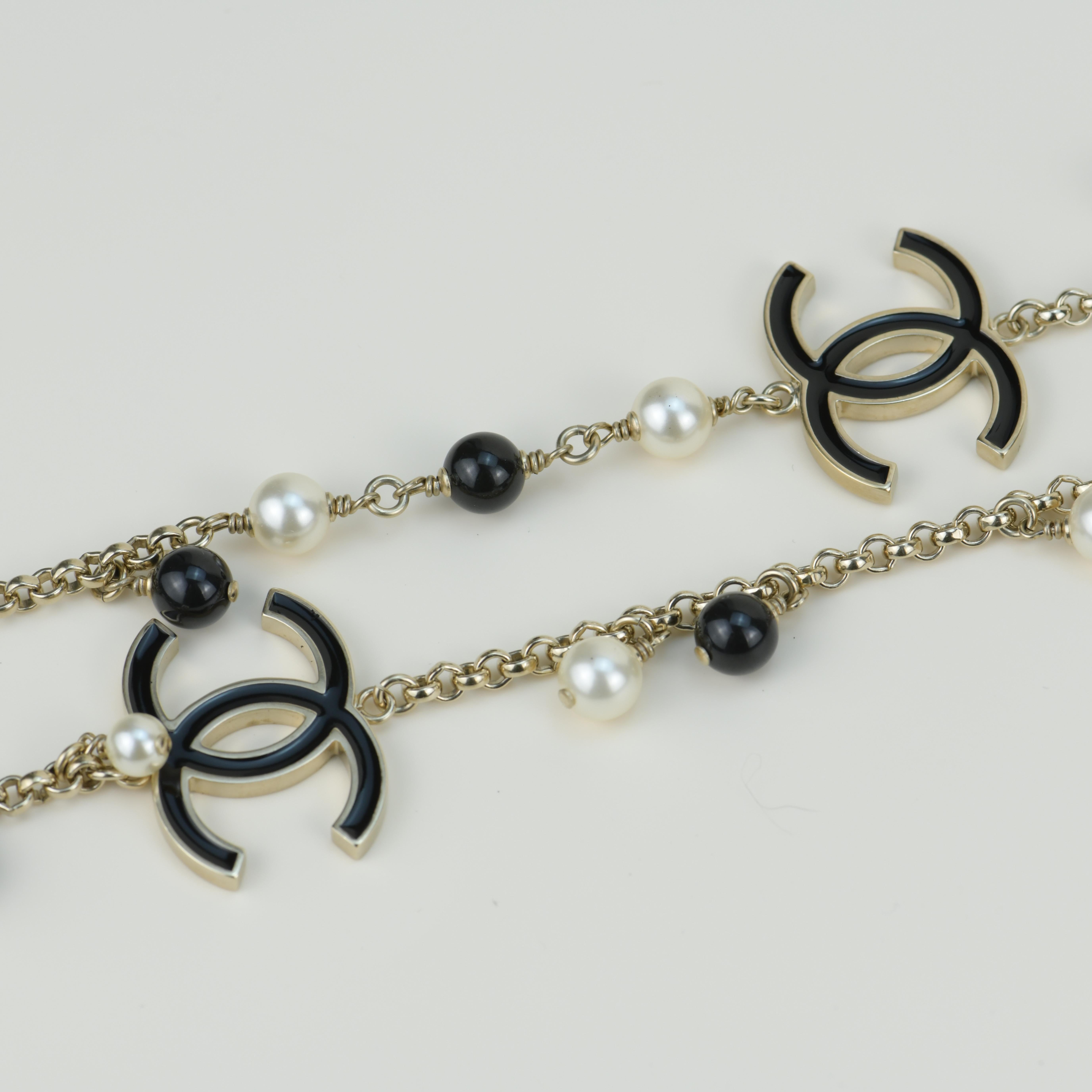 Bead Chanel CC Limited Edition Enamel Coco Mademoiselle Pearl Necklace