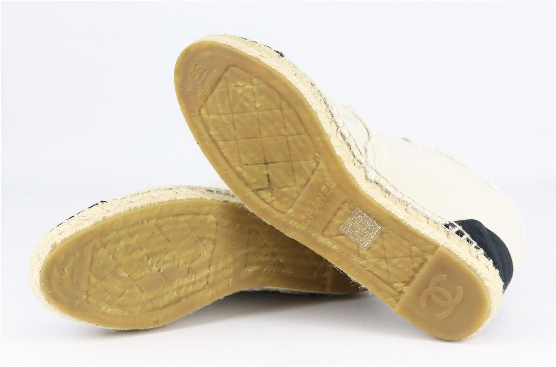 Chanel CC Linen & Canvas Espadrilles In Excellent Condition In London, GB