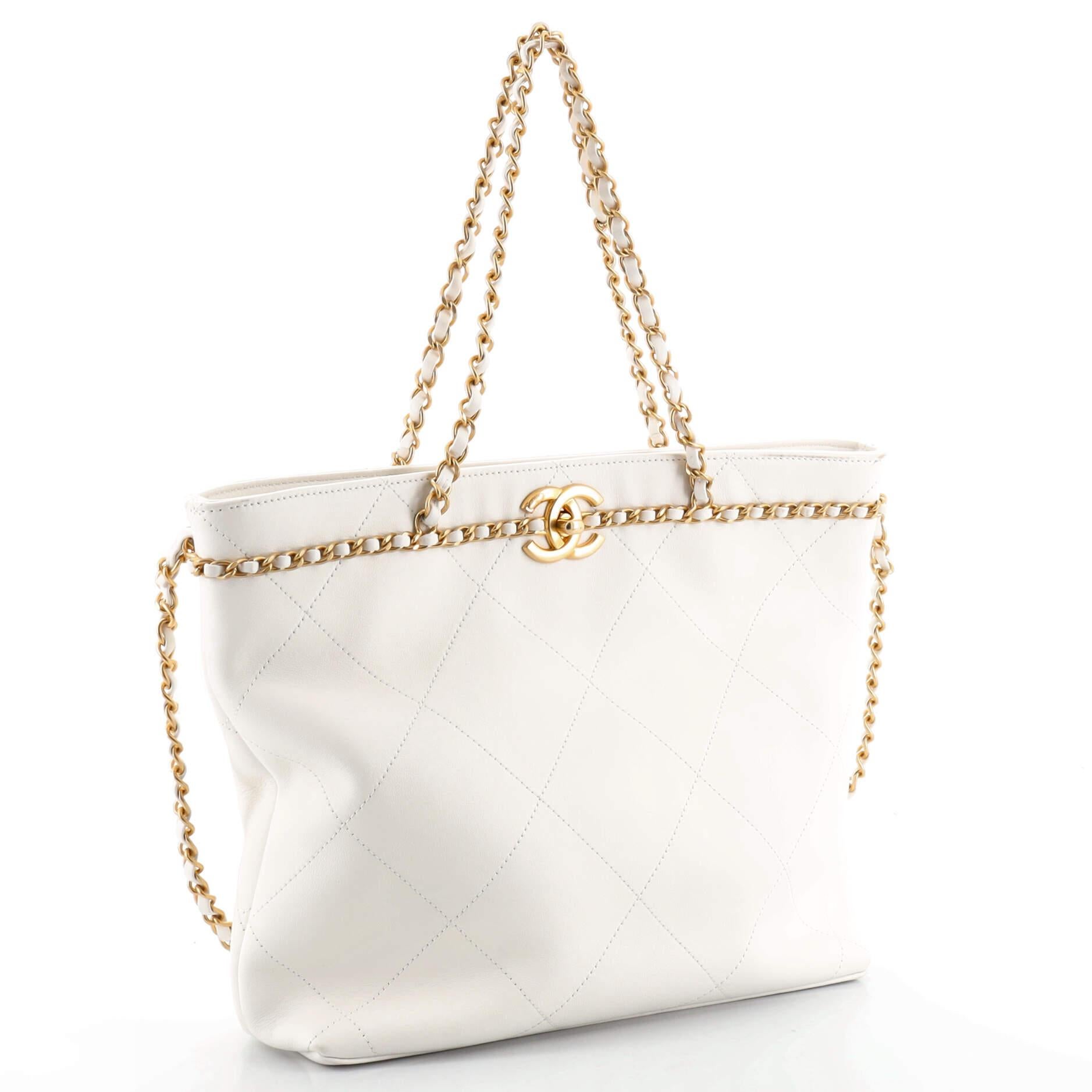 Chanel CC Lock Kettengriff Einkaufstasche aus gestepptem Kalbsleder (Beige)