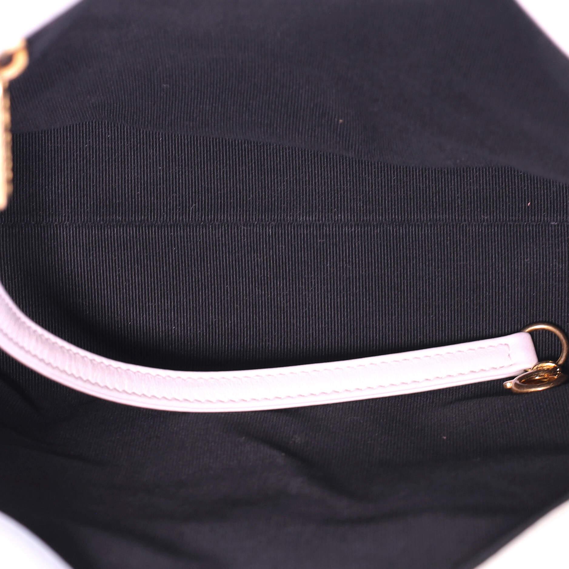Chanel CC Lock Kettengriff Einkaufstasche aus gestepptem Kalbsleder 1