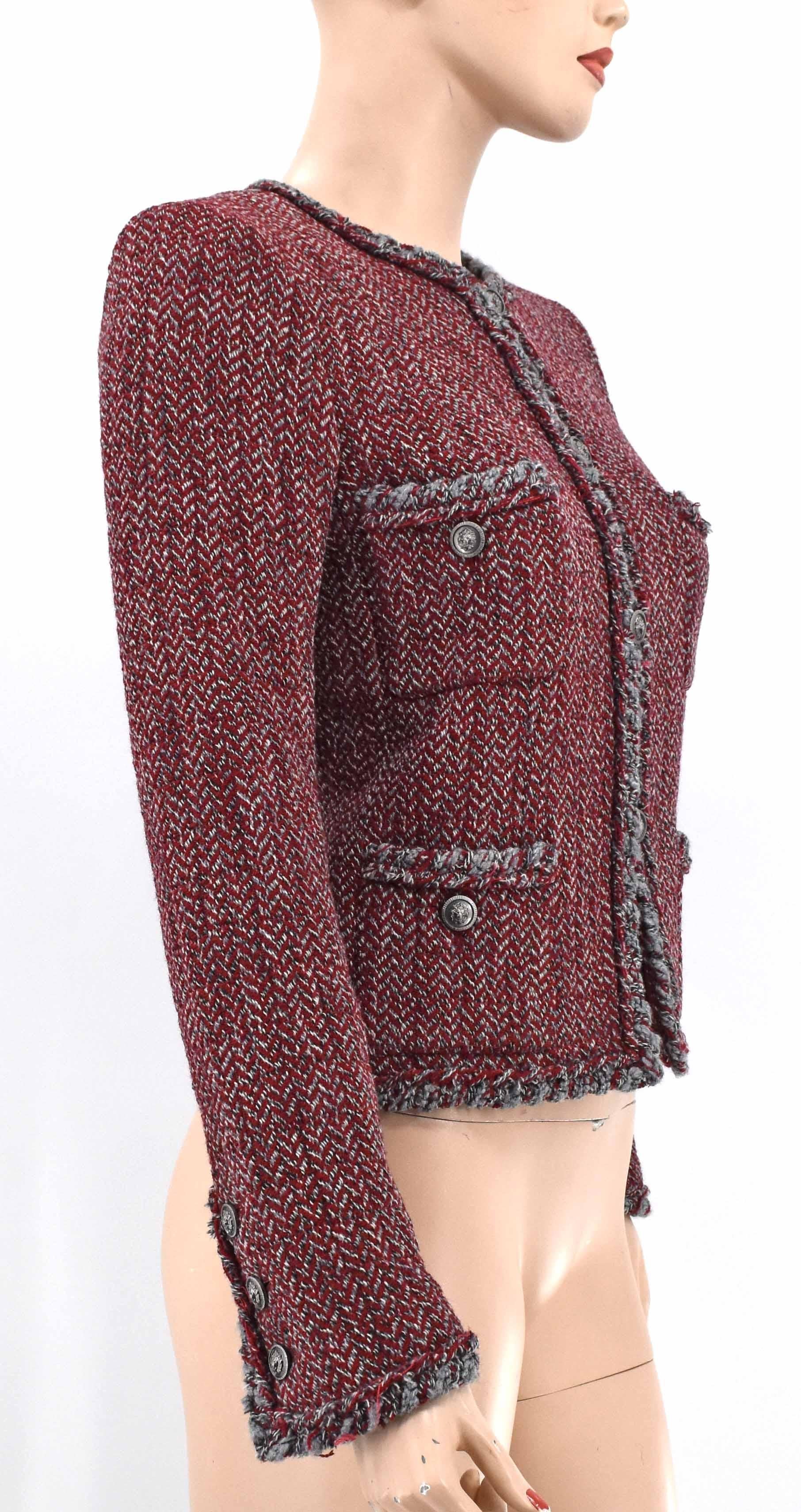 Chanel CC Logo 4 Bolsillos Ribete Trenzado Chaqueta Tweed Blazer 08A 2008 Nuevo Con Etiqueta en venta 3