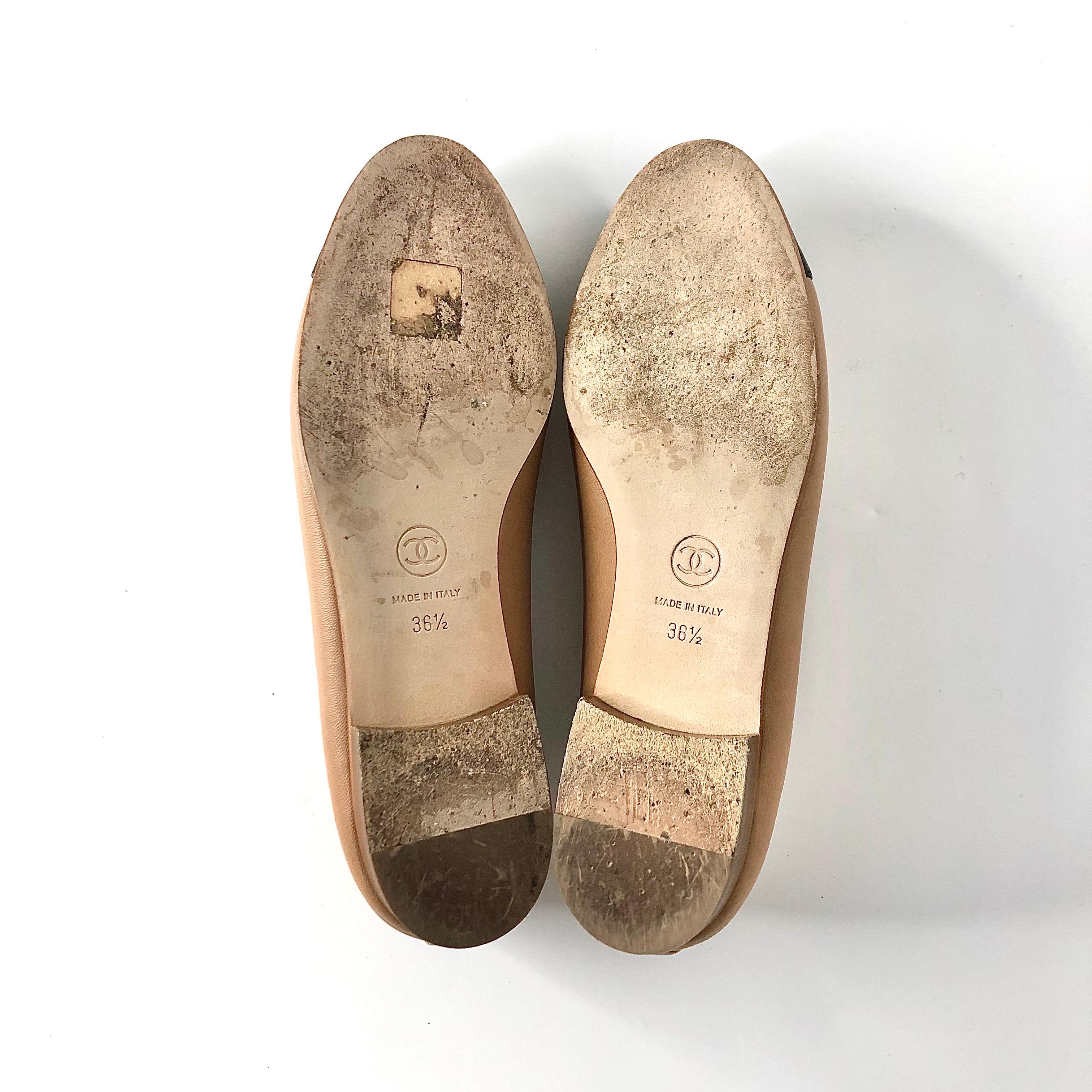 Chanel CC Logo Beige Black Leather Bow Embellished Ballet Flats 36.5 1